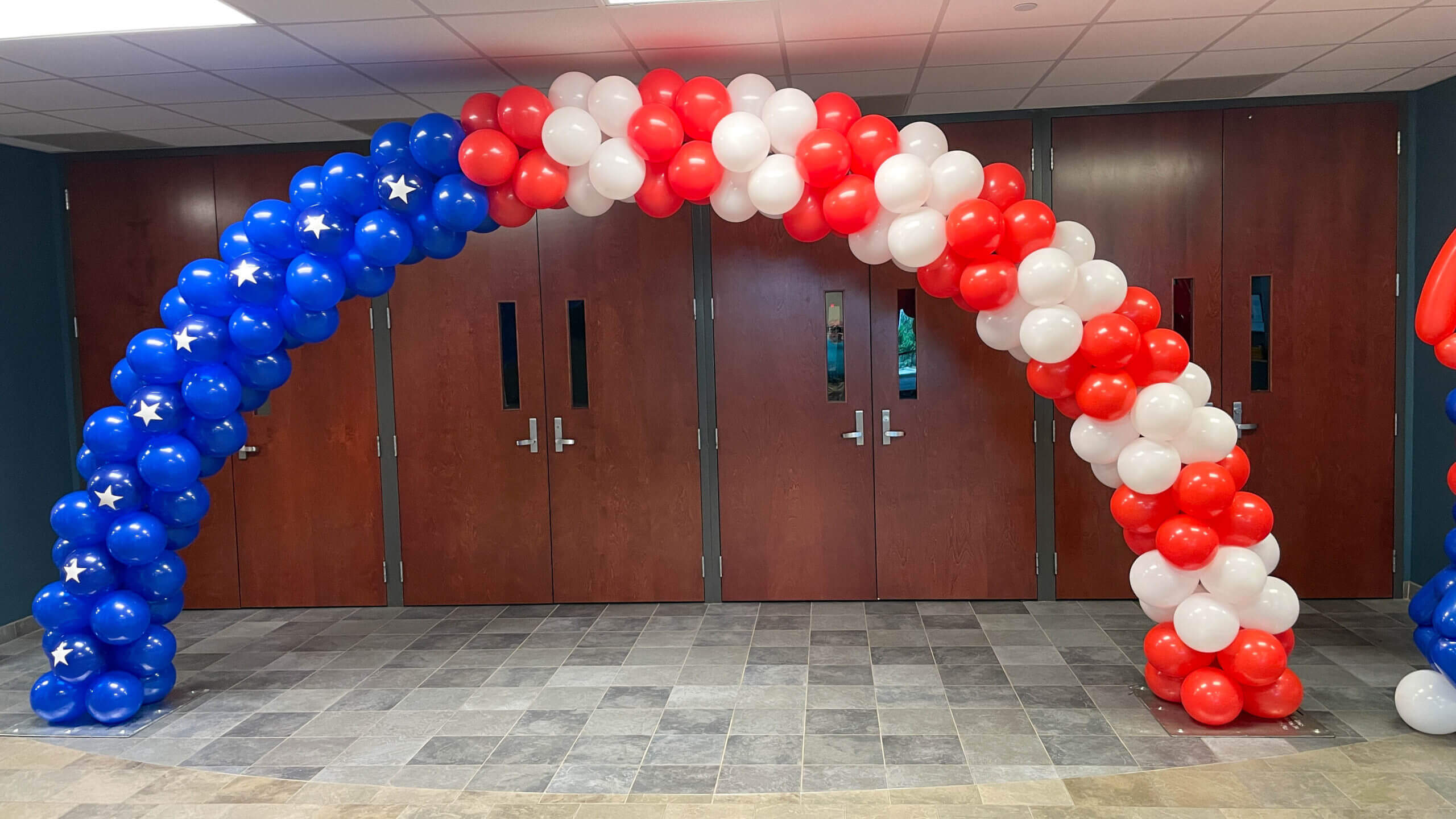 Balloon arch - 4th of July/US Flag colors